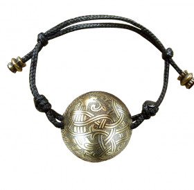 Spherical lace bracelet "Unknown animal"