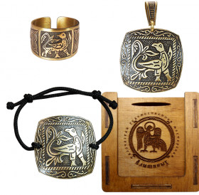 Jewelry set "Skylark" in a gift box.