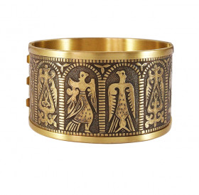 Three Hierarchical Bracelet