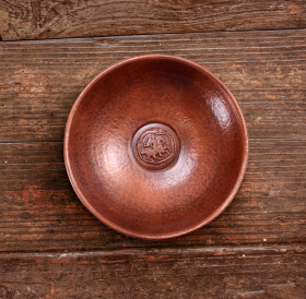 Round plate with rider