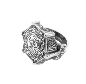 Oriental ring