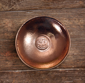 Round plate with rider