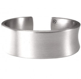 The bracelet is concave. Thickness 3 mm
