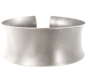 Wide concave bracelet