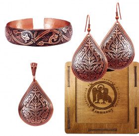 Jewelry set "Abundance" in a gift box.