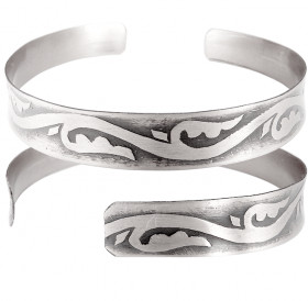 Concave bracelet "Wellbeing"