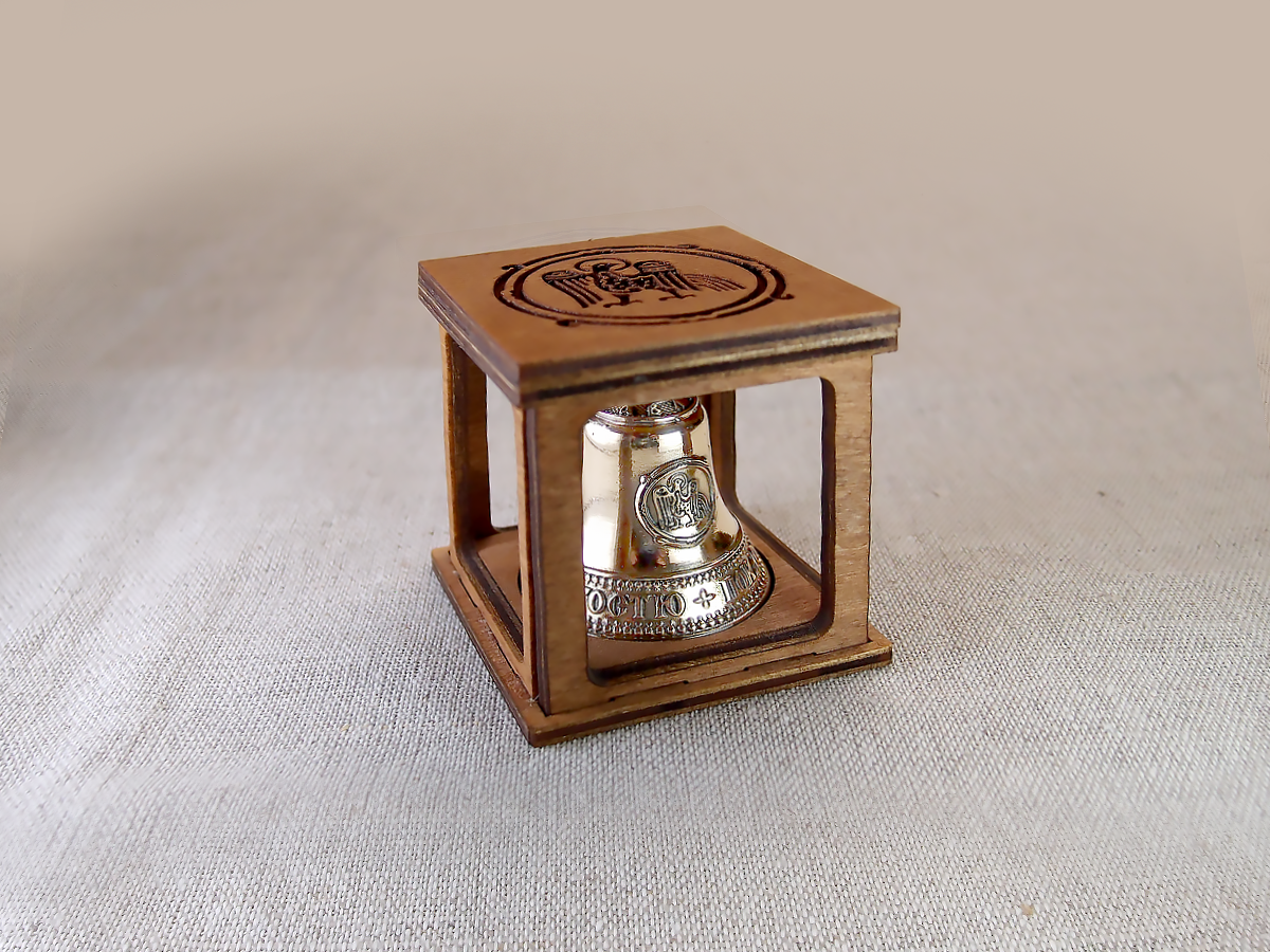 Souvenir box-18 for bells No. 2.5. Wood.