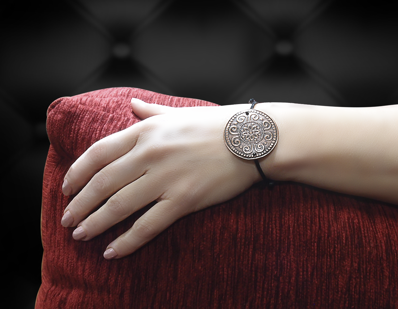 Bracelet-lace "Prosperity". Embossing