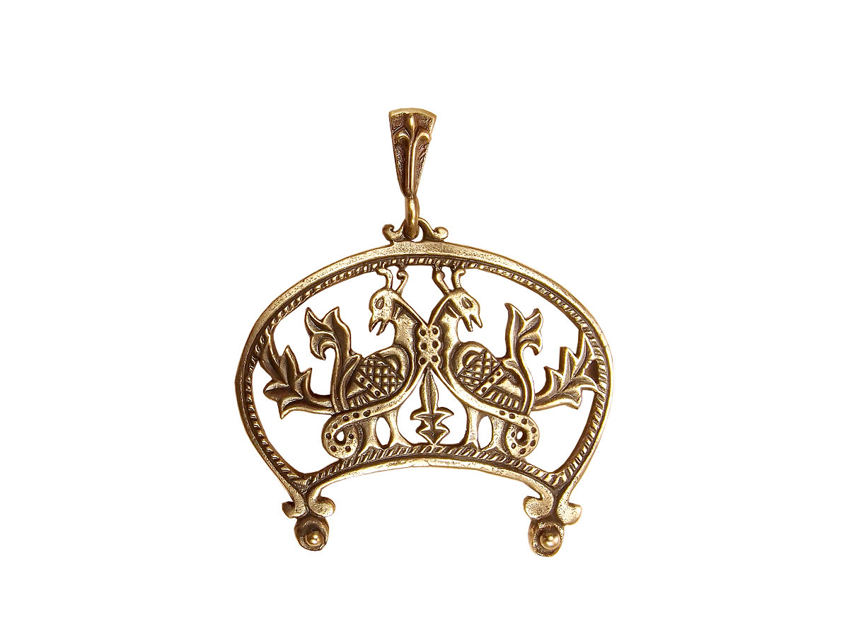 Slotted moon "Wide-horned with a pair of birds"