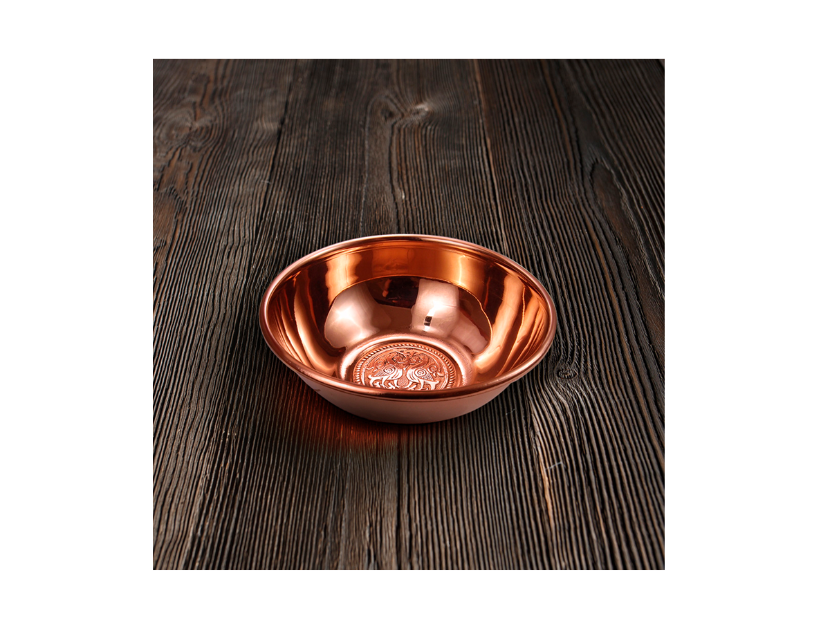 Bowl "Suzdal pigeons". Glossy