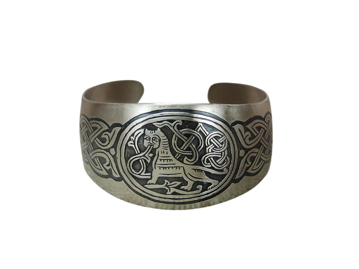 Bracelet "King of beasts"