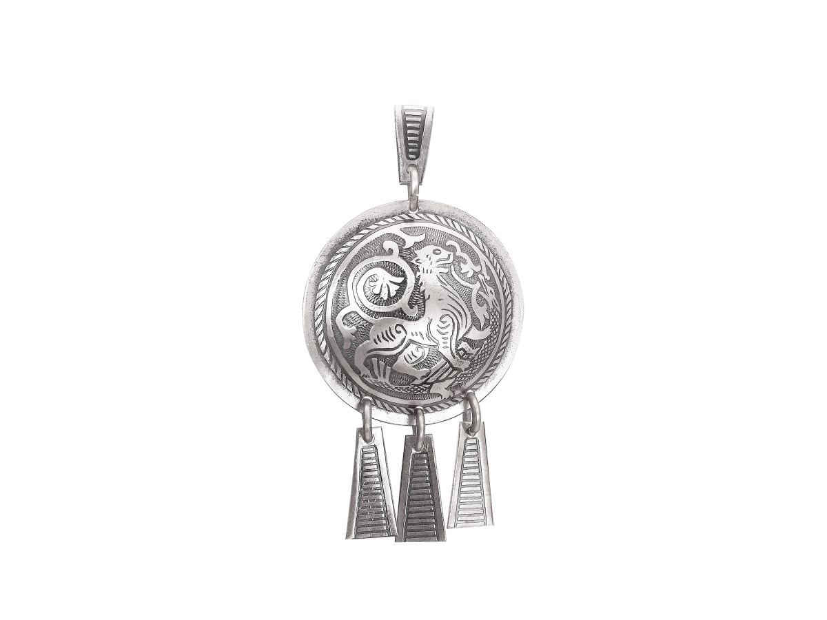 Noisy pendant "Suzdal lion"