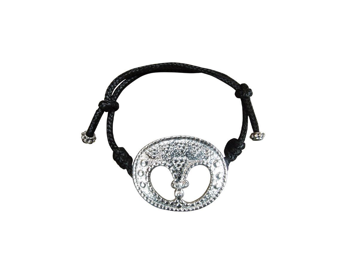 Bracelet-lace "Closed moon"