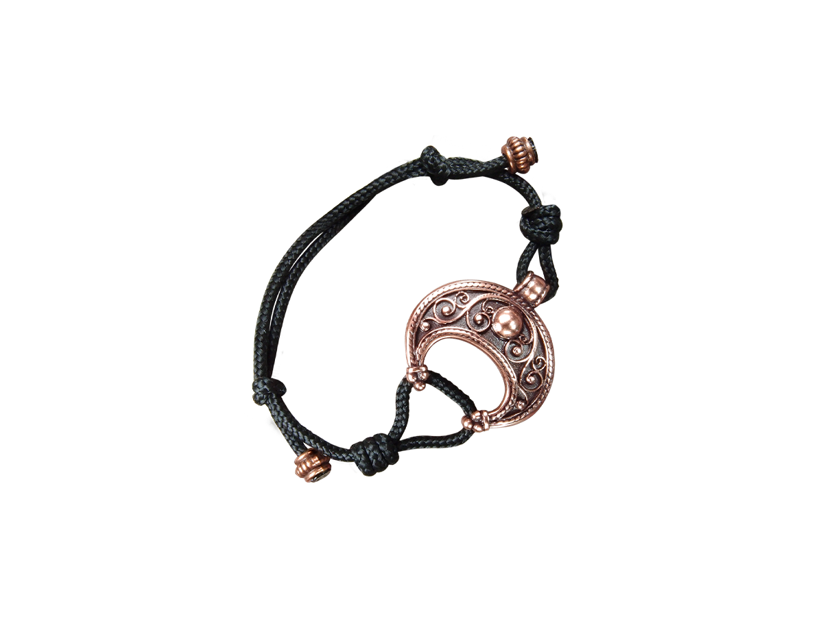 Bracelet-lace transformer "Young lady"