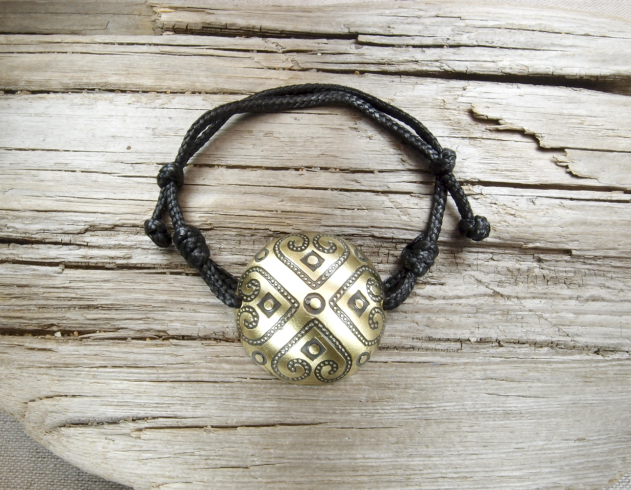 Spherical cord bracelet "Prosperity"