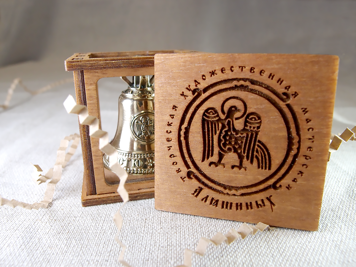 Souvenir box-18 for bells No. 2.5. Wood.