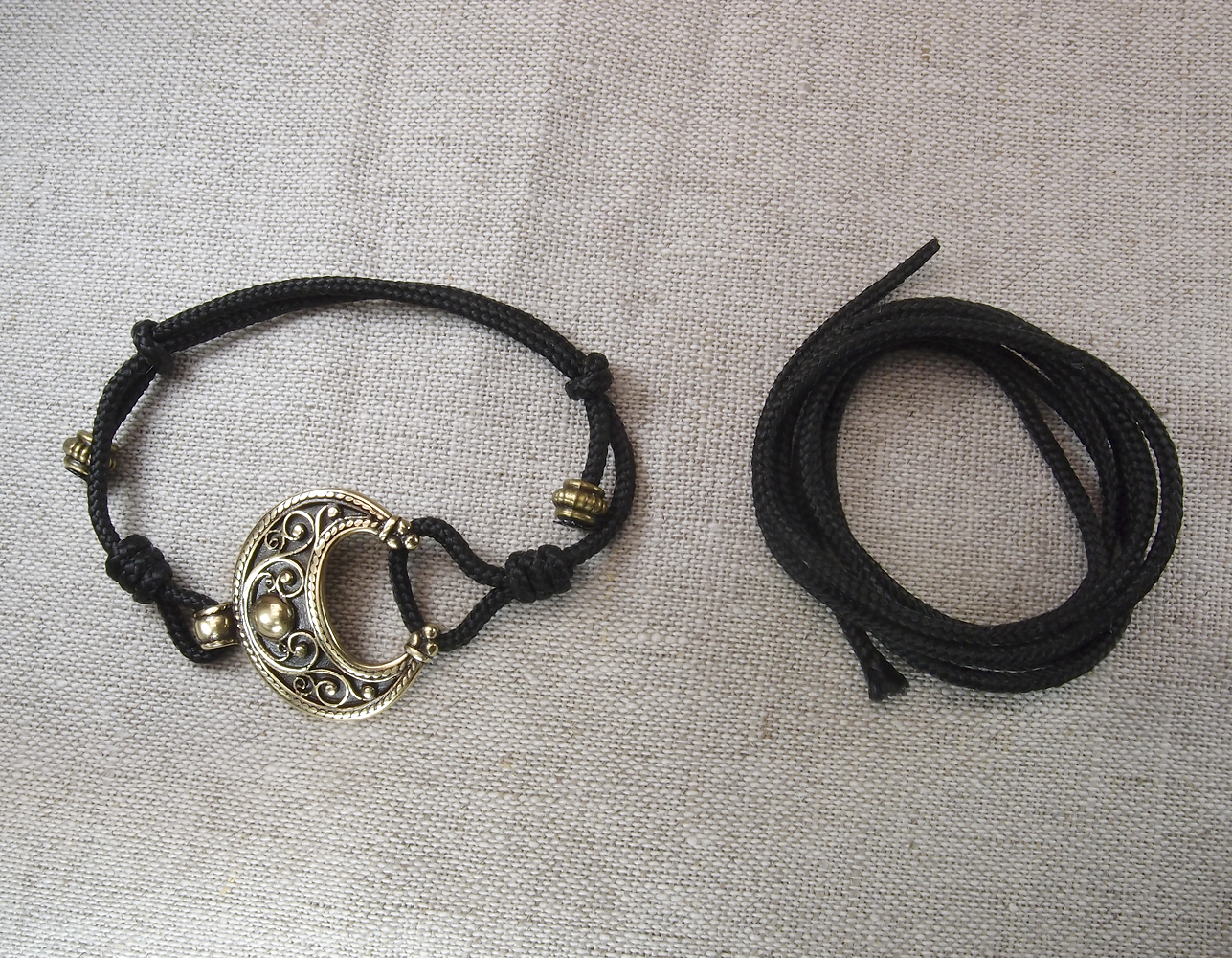 Bracelet-lace transformer "Young lady"