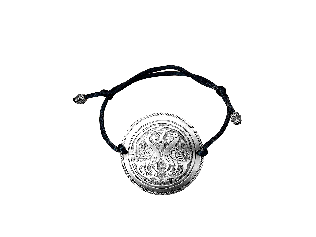 Bracelet-lace "Suzdal pigeons". Embossing