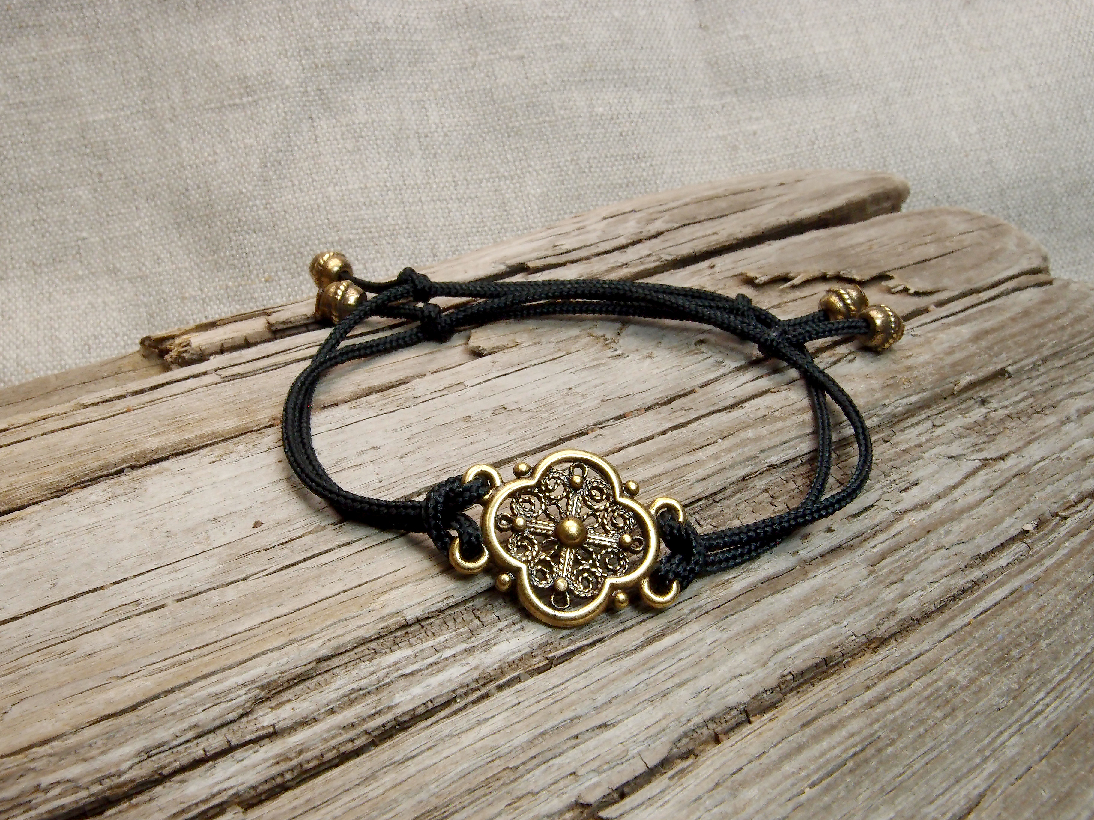 Bracelet-lace "Lace"