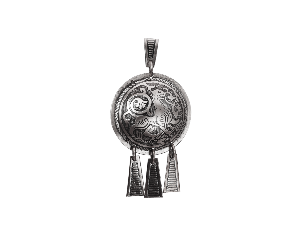 Noisy pendant "Suzdal lion"