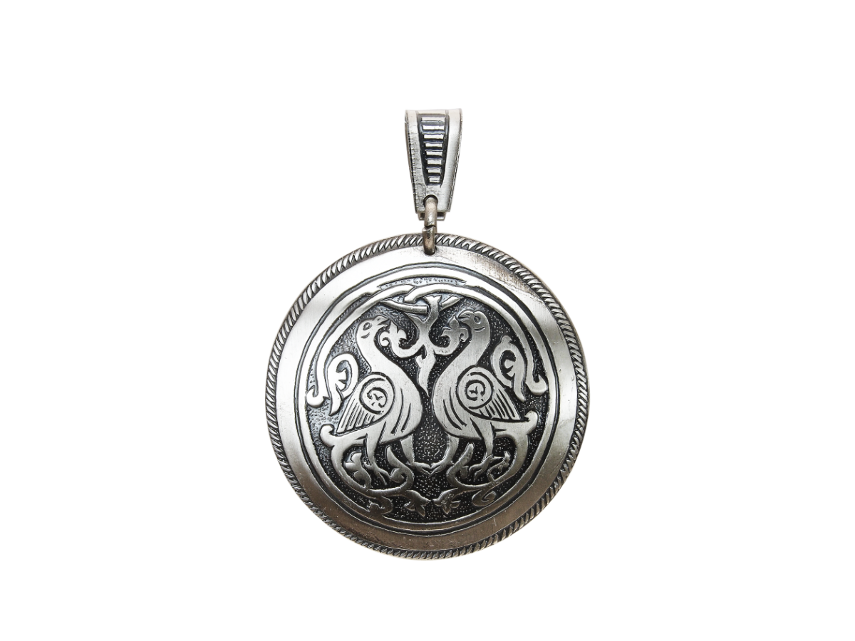 Pendant "Suzdal pigeons"