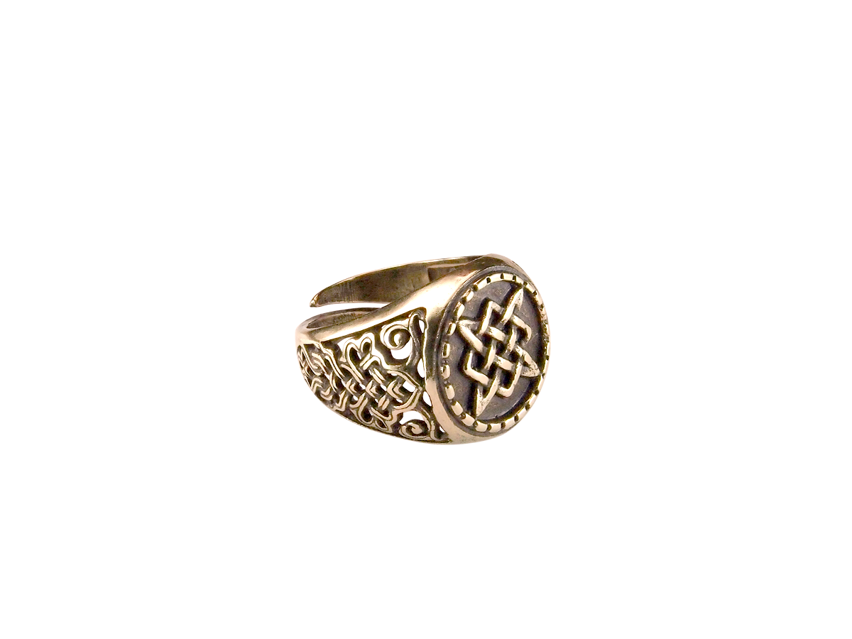 Patterned ring "Svarog Square"