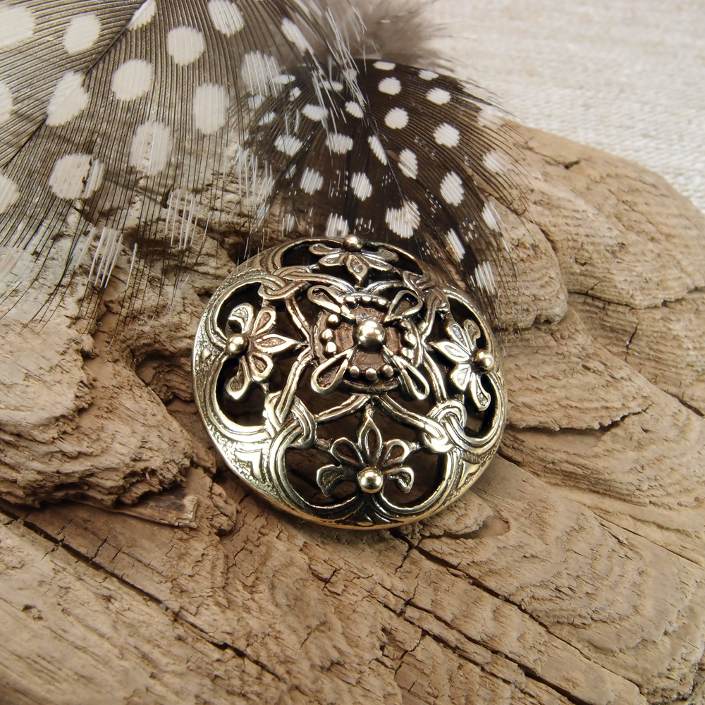 Brooch cut "Prosperity"