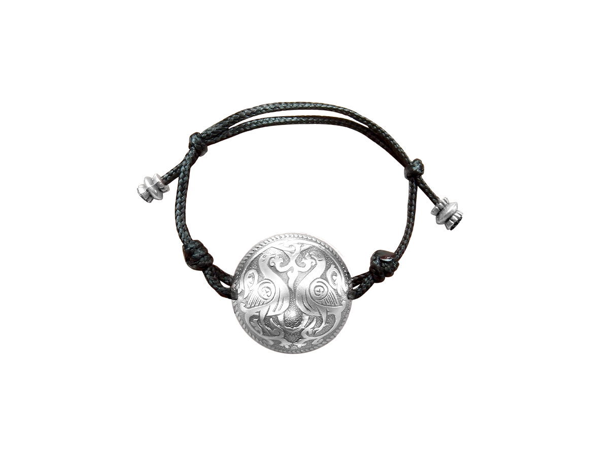 Spherical bracelet-lace "Suzdal pigeons"