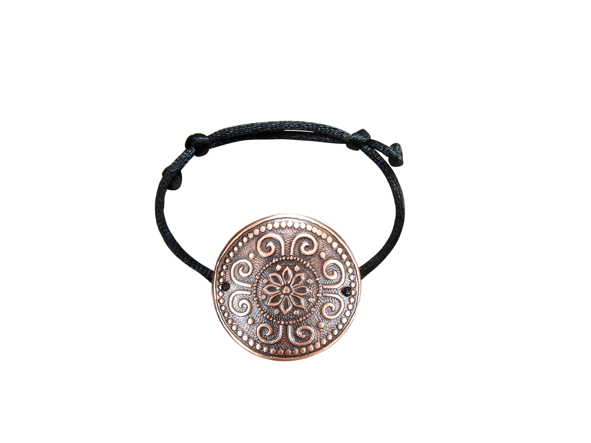 Bracelet-lace "Prosperity". Embossing