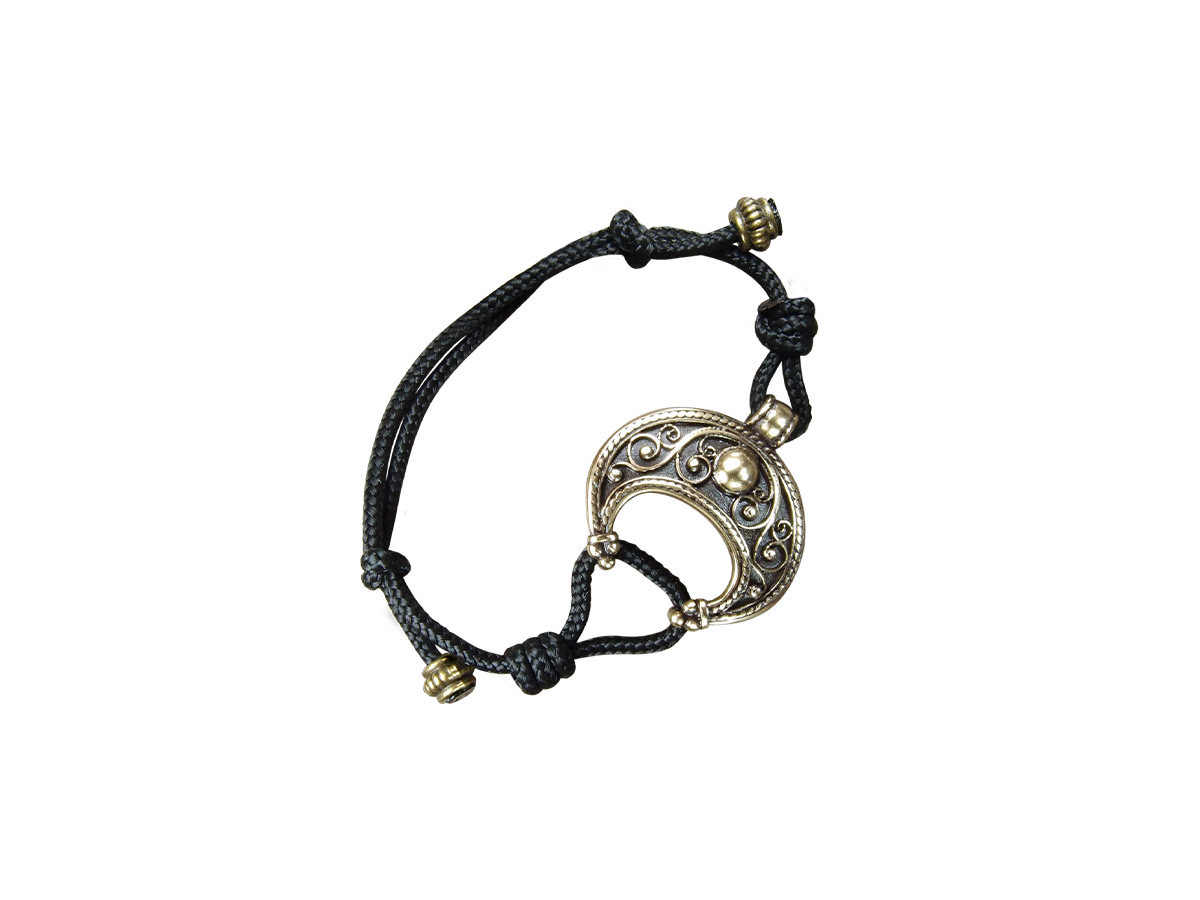 Bracelet-lace transformer "Young lady"