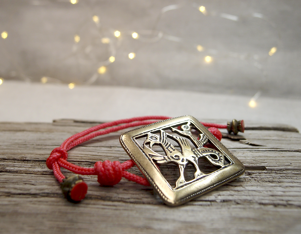 Bracelet-lace "Double-headed griffin"