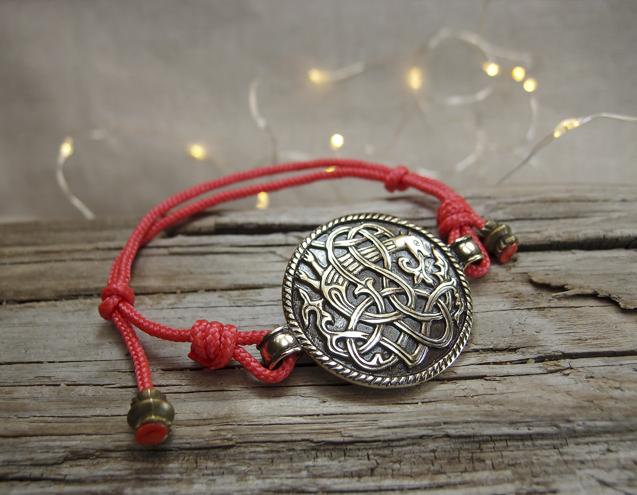 Bracelet-cord "Unknown animal" No. 2