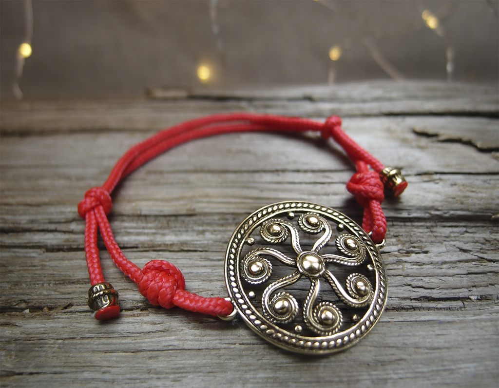 Bracelet-lace "Segner's wheel"