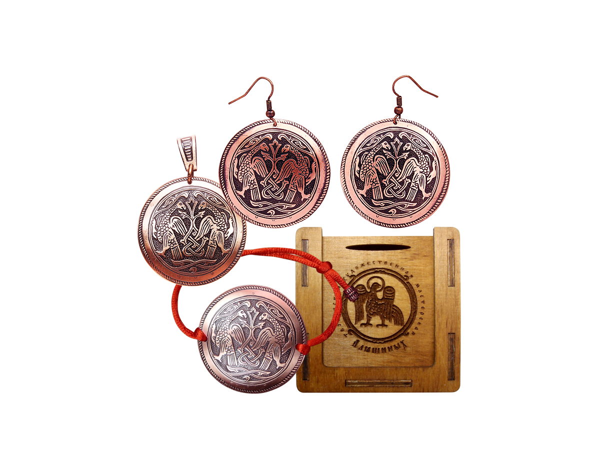 Jewelry set "Suzdal hawks" in a gift box.