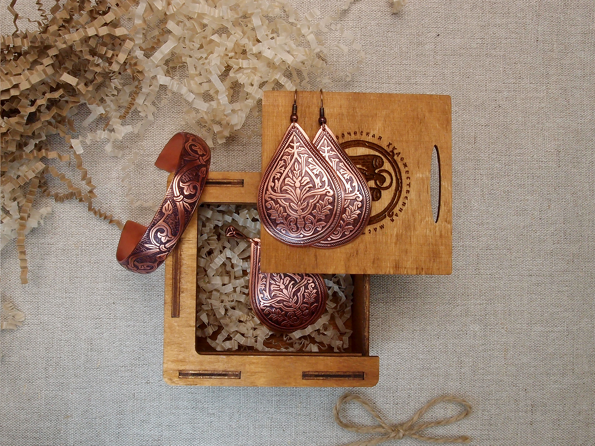 Jewelry set "Abundance" in a gift box.