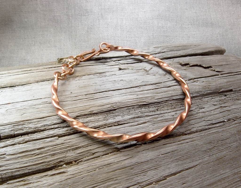 Twisted bracelet No. 1. Thickness 4 mm