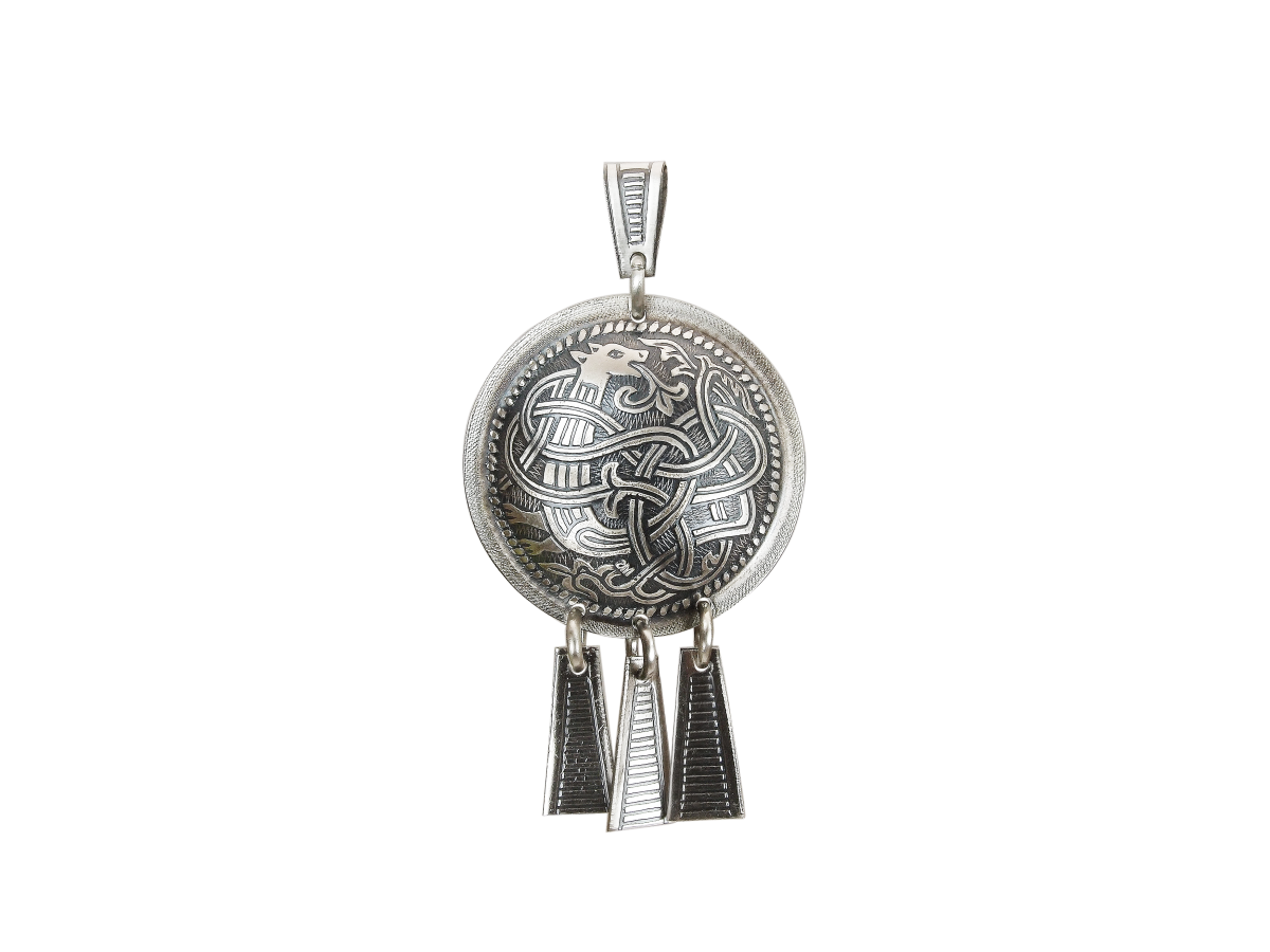 Noisy pendant "Unknown beast"